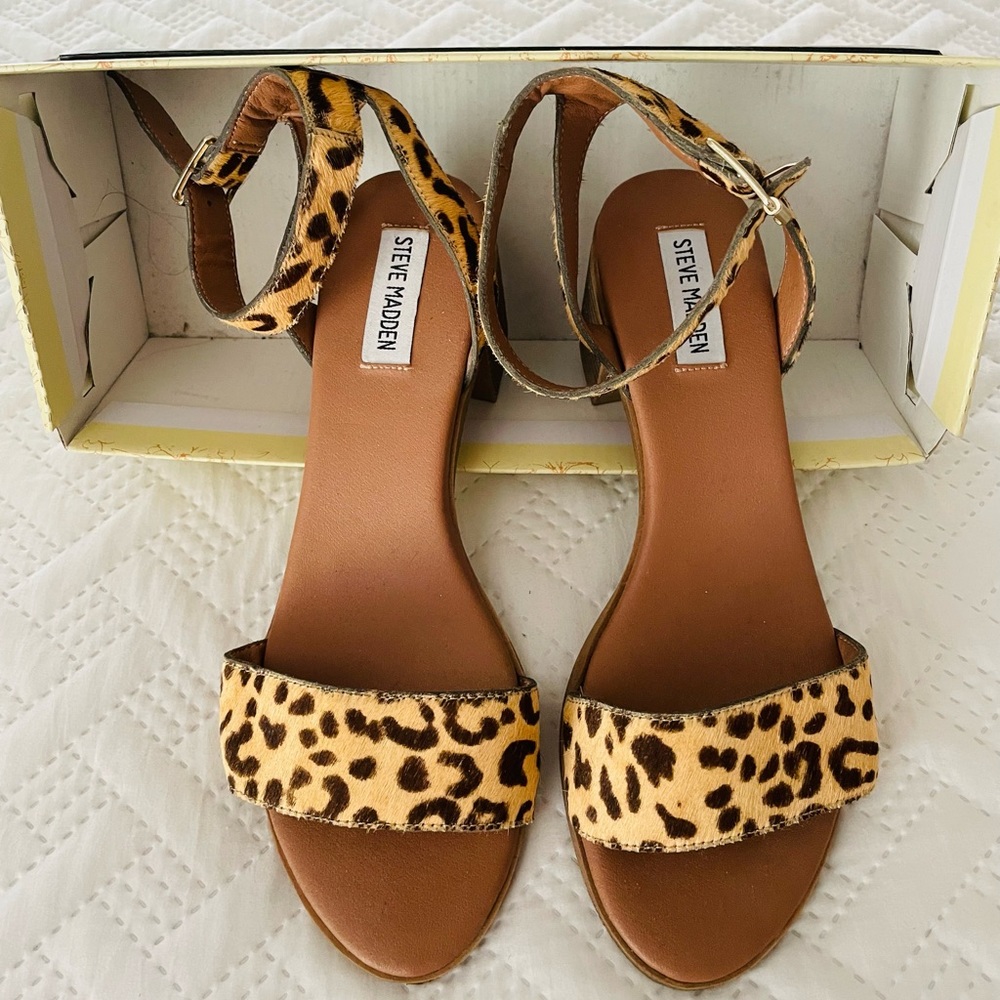 Steve Madden sandals size 10